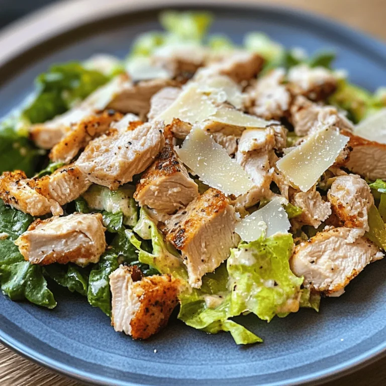 Ein Chicken Caesar Salad gehört zu den zeitlosen Klassikern der Salatküche. Er vereint frische Zutaten mit einem köstlichen Dressing und knusprigen Croutons, die ihn zu einem perfekten Gericht für jede Gelegenheit machen. Ob als leichtes Mittagessen, als Beilage zu einem Grillabend oder als Hauptgericht an einem warmen Sommerabend – dieser Salat ist vielseitig und lässt sich leicht an verschiedene Geschmäcker anpassen. In diesem Artikel erfahren Sie, wie Sie diesen köstlichen Salat mit hausgemachten Croutons zubereiten können. Wir erläutern die einzelnen Schritte, geben nützliche Informationen zu den Zutaten und zeigen, wie Sie den Salat individuell anpassen können.